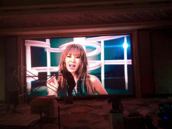 5cece1b23b5bd.jpg small4_15024443501819410.jpg